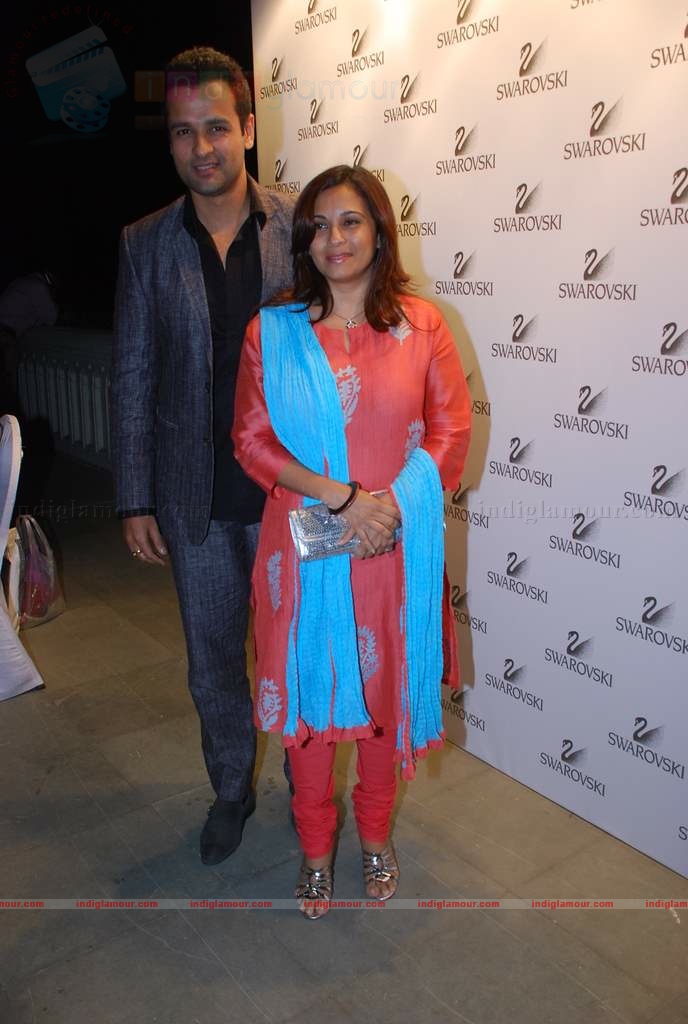 Jiah Khan,Celina,Neetu Chandra at Swarovski auction dinner Event hd photo