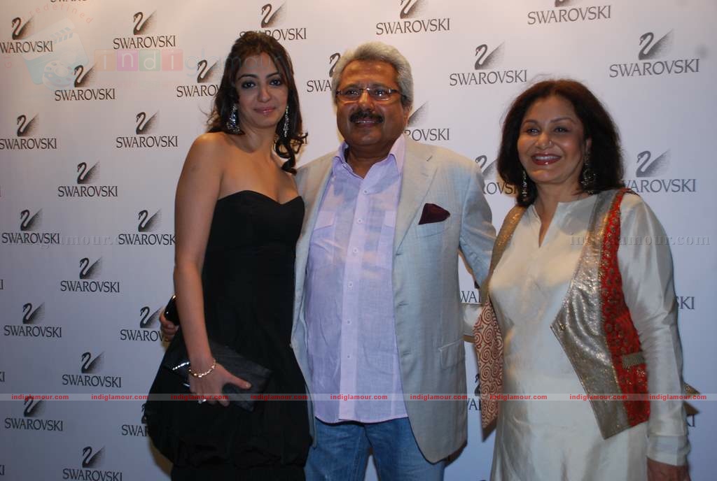 Jiah Khan,Celina,Neetu Chandra at Swarovski auction dinner Event hd photo