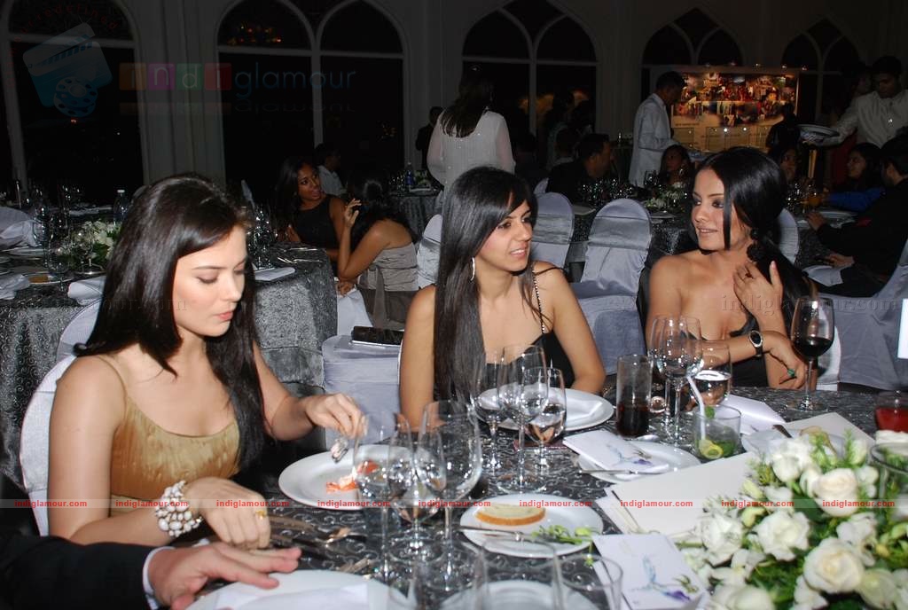 Jiah Khan,Celina,Neetu Chandra at Swarovski auction dinner Event hd photo