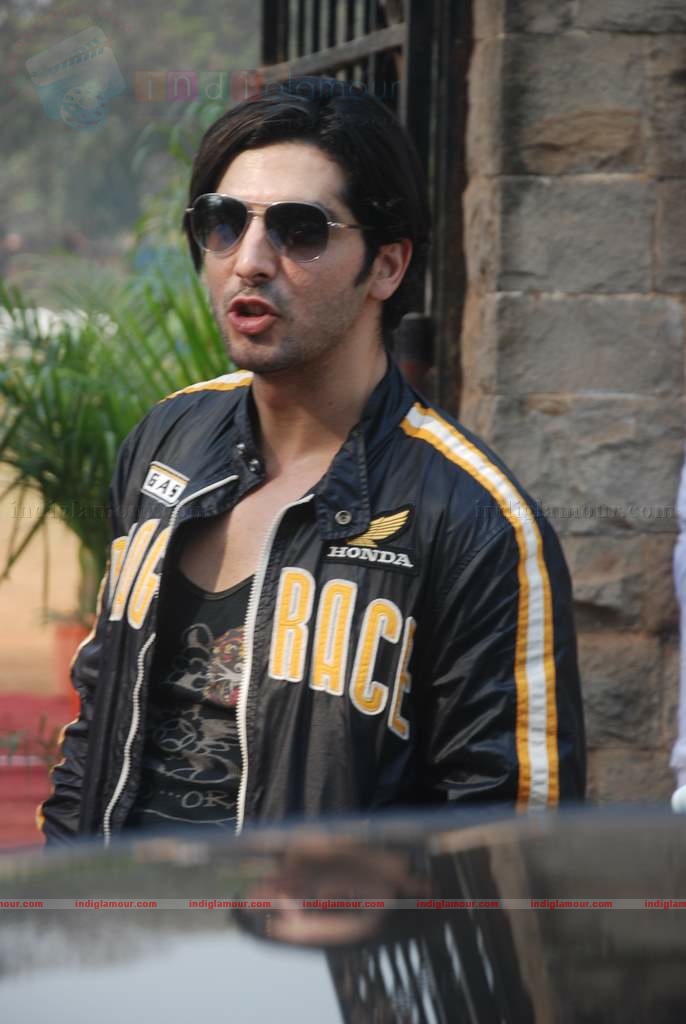 Zayed Khan at Jamanabai's All India Football tournament Event hd photo