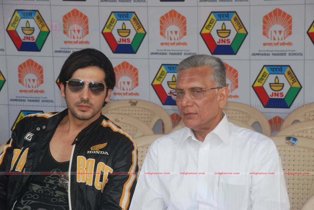 Zayed Khan at Jamanabai's All India Football tournament Event hd photo