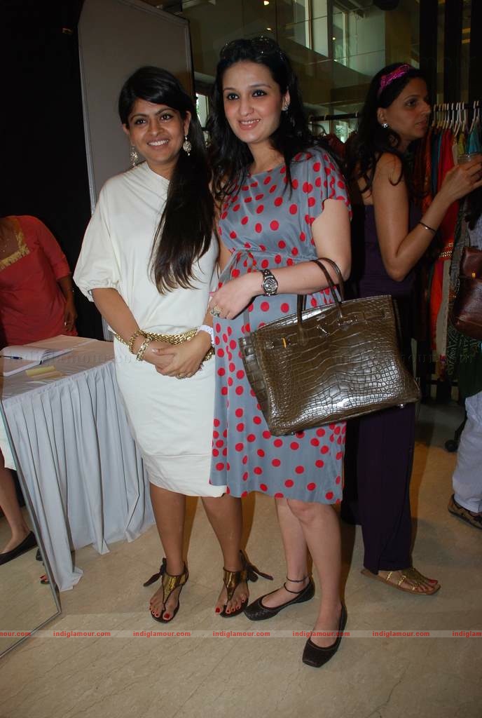 Lara, Twinkle, Sophie, Mallaika, Bobby Deo at Araish event Event hd photo