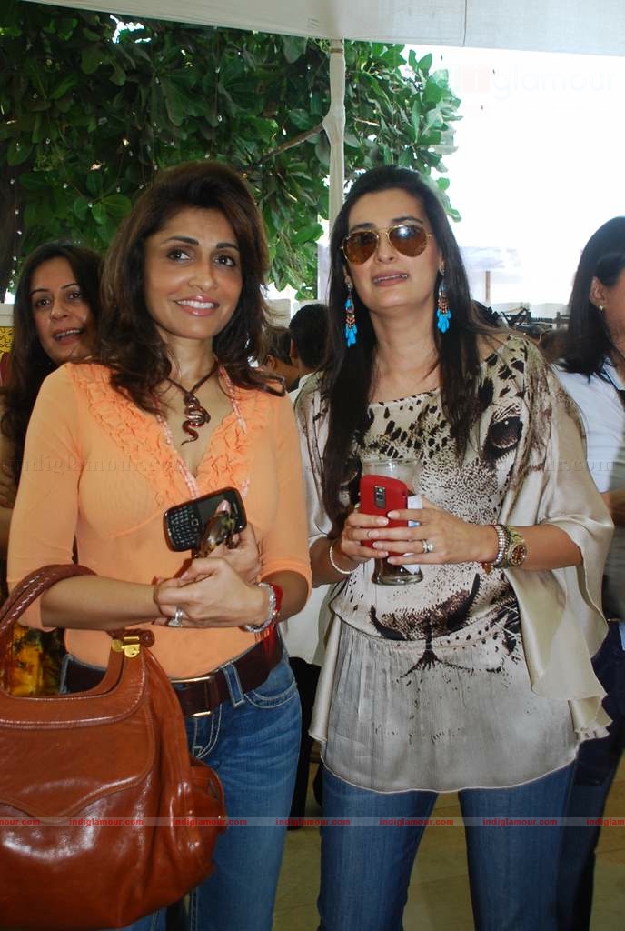 Lara, Twinkle, Sophie, Mallaika, Bobby Deo at Araish event Event hd photo