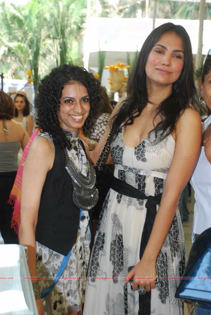 Lara, Twinkle, Sophie, Mallaika, Bobby Deo at Araish event Event hd photo