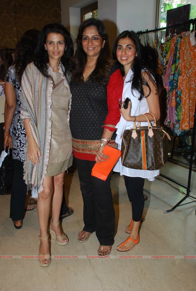 Lara, Twinkle, Sophie, Mallaika, Bobby Deo at Araish event Event hd photo