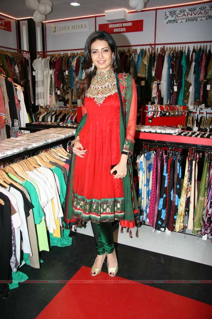 Jaya Mishra's Valentine collection launch by Nayab Udhas and Sheeba Event hd photo