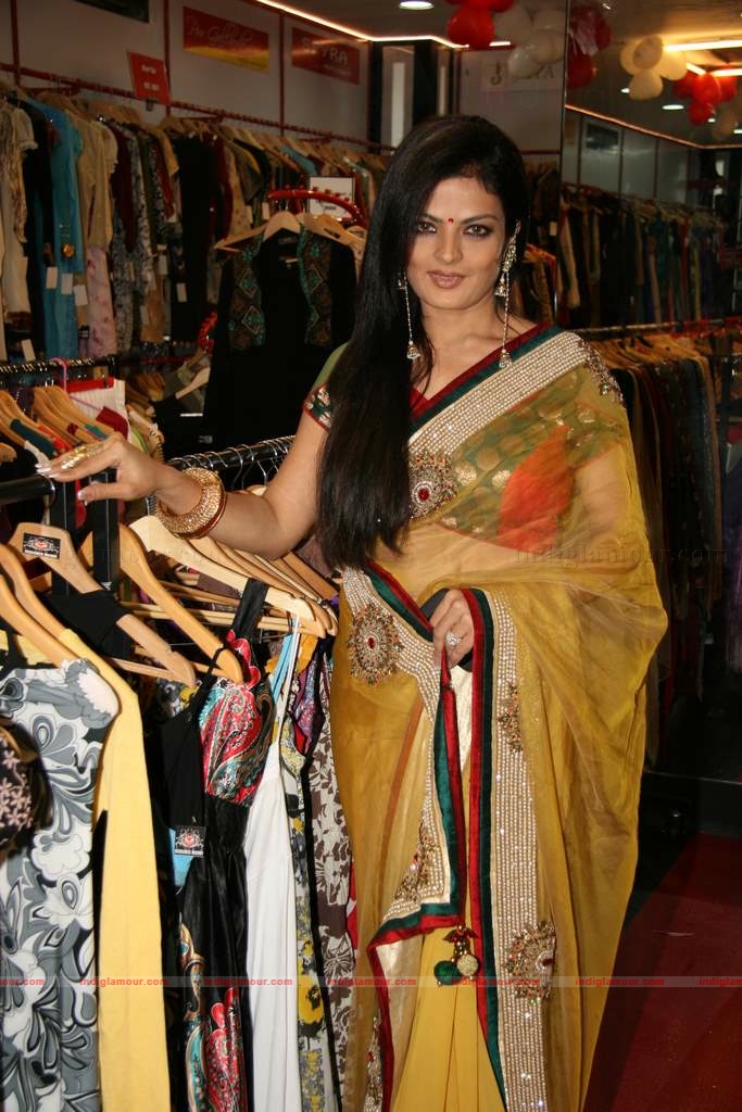 Jaya Mishra's Valentine collection launch by Nayab Udhas and Sheeba Event hd photo