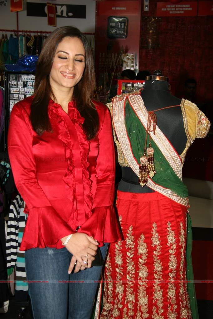 Jaya Mishra's Valentine collection launch by Nayab Udhas and Sheeba Event hd photo