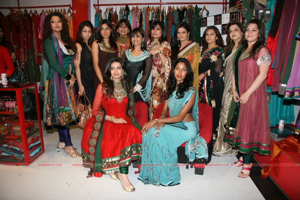 Jaya Mishra's Valentine collection launch by Nayab Udhas and Sheeba Event hd photo