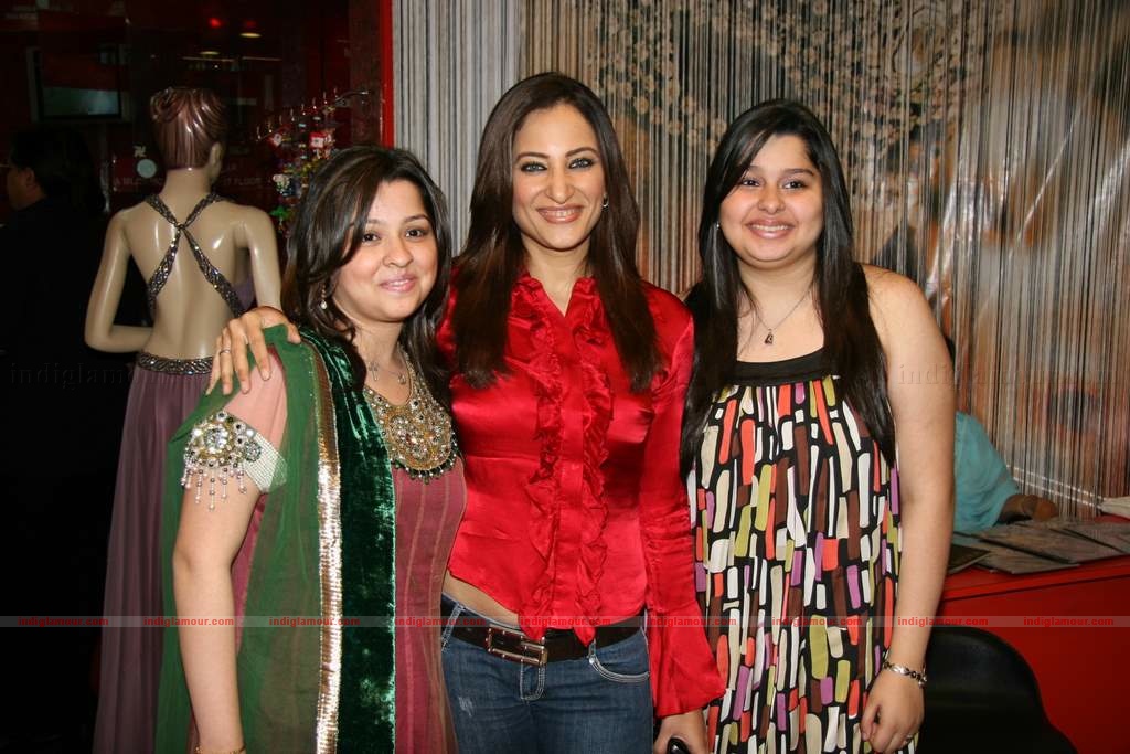 Jaya Mishra's Valentine collection launch by Nayab Udhas and Sheeba Event hd photo