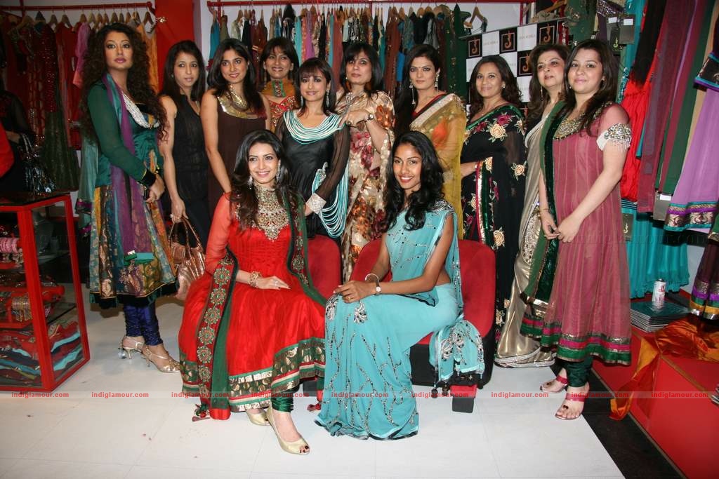 Jaya Mishra's Valentine collection launch by Nayab Udhas and Sheeba Event hd photo
