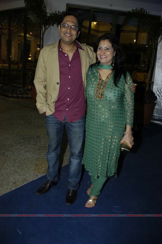 Kailash Kher's wedding anniversary bash Event hd photo
