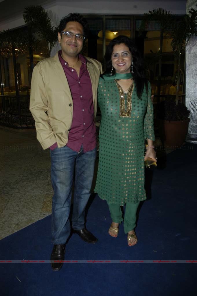 Kailash Kher's wedding anniversary bash Event hd photo