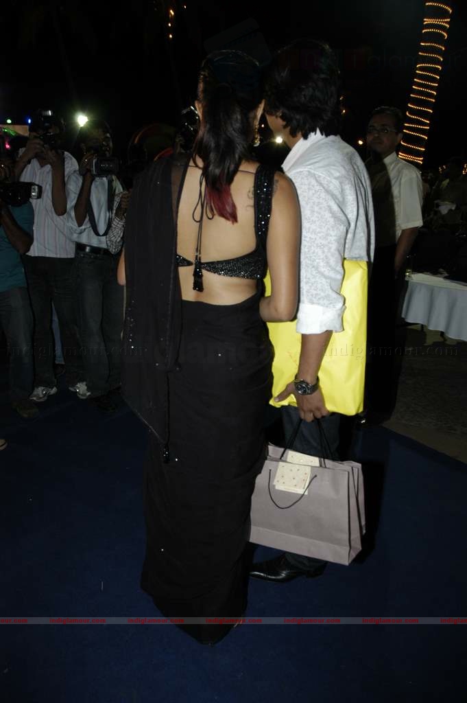 Kailash Kher's wedding anniversary bash Event hd photo