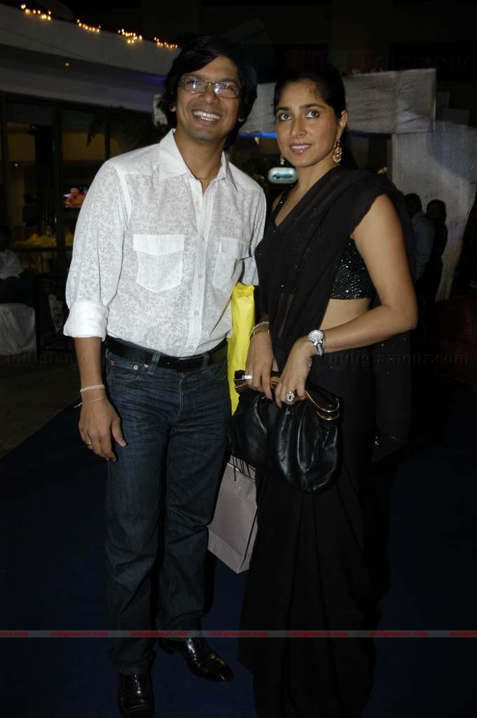 Kailash Kher's wedding anniversary bash Event hd photo