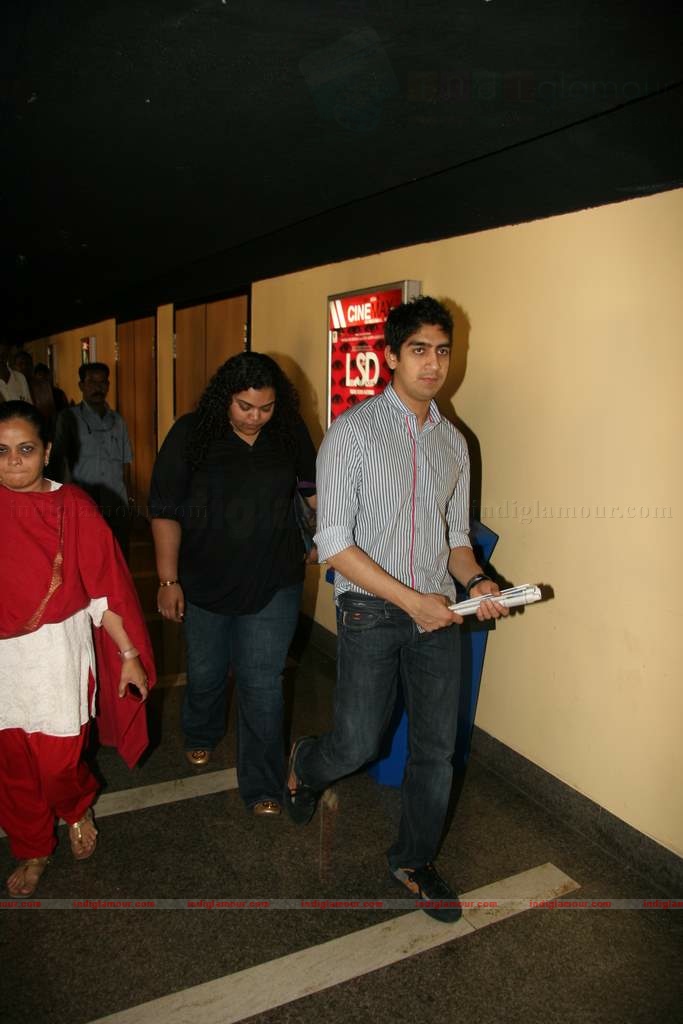 Karan Johar interacts with crowds at Cinemax Event hd photo