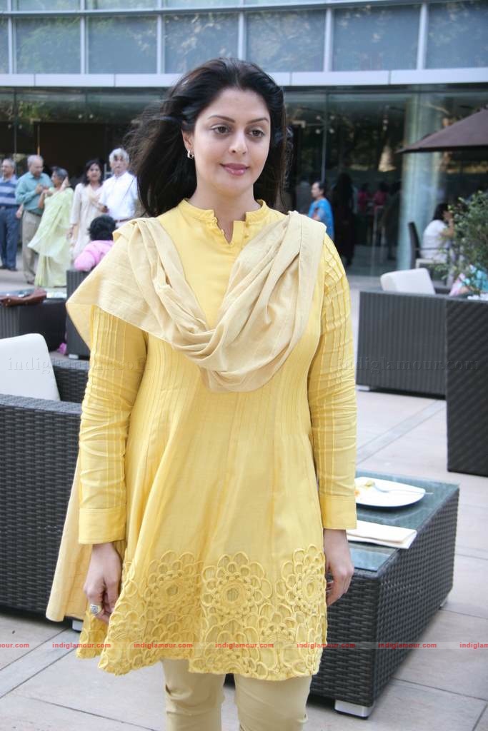 Glamorous Sandesh Mayekar's brunch Event hd photo