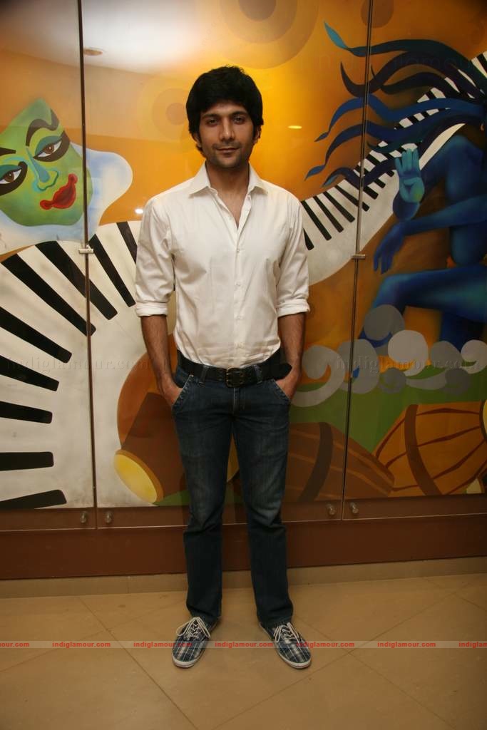 Sharaddha Kapoor and rest of the cast of Teen Patti at Berkley school inauguration Event hd photo