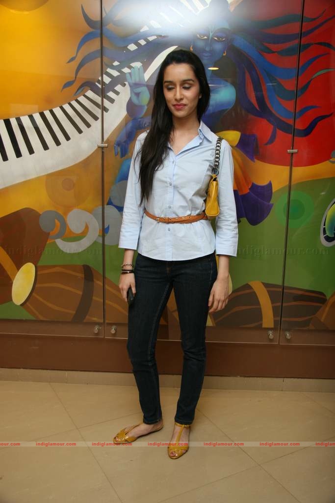 Sharaddha Kapoor and rest of the cast of Teen Patti at Berkley school inauguration Event hd photo