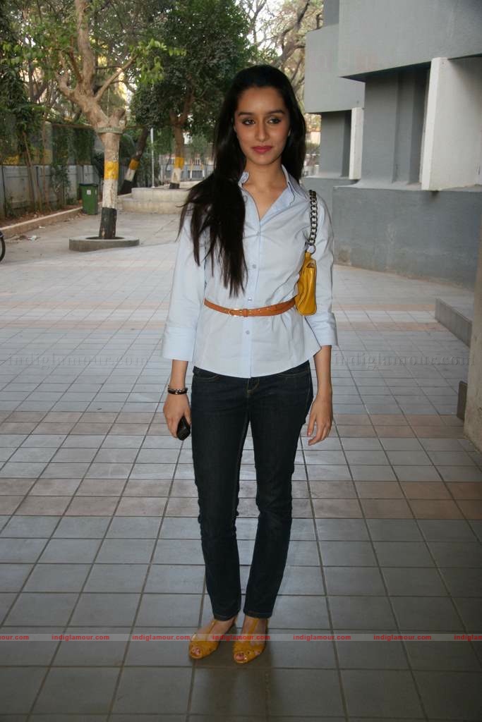 Sharaddha Kapoor and rest of the cast of Teen Patti at Berkley school inauguration Event hd photo