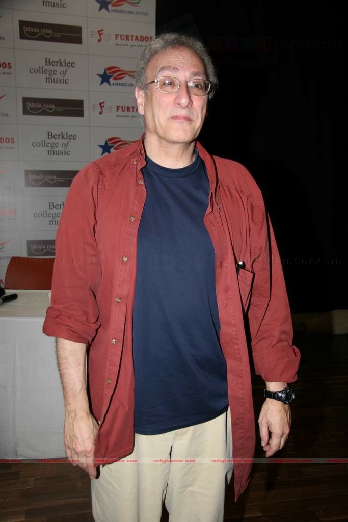 Sharaddha Kapoor and rest of the cast of Teen Patti at Berkley school inauguration Event hd photo