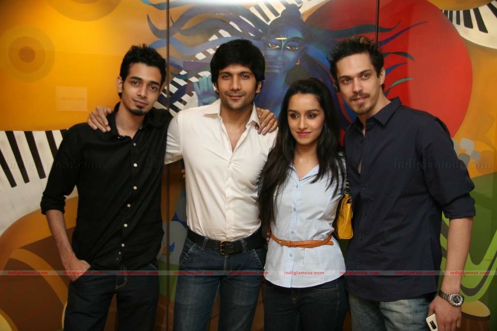 Sharaddha Kapoor and rest of the cast of Teen Patti at Berkley school inauguration Event hd photo