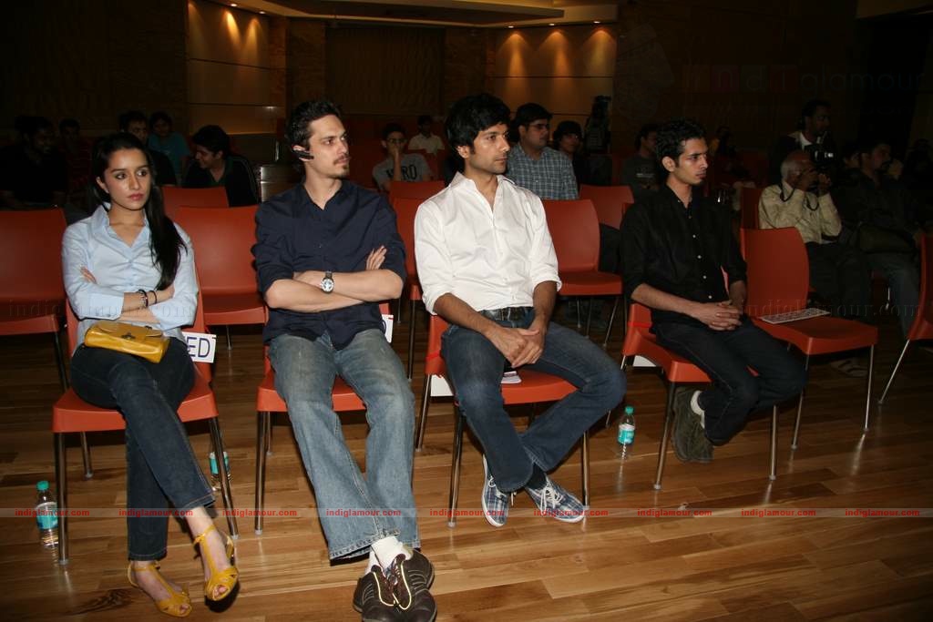 Sharaddha Kapoor and rest of the cast of Teen Patti at Berkley school inauguration Event hd photo
