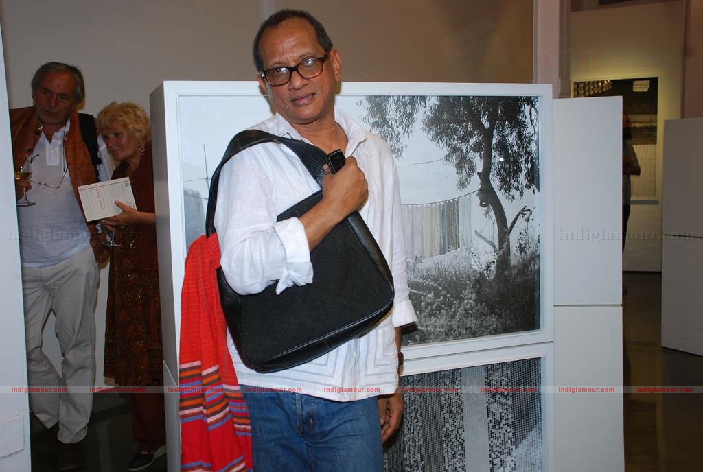 Carol Gracias at Mattheiu Foss art Gallery showcase Event hd photo