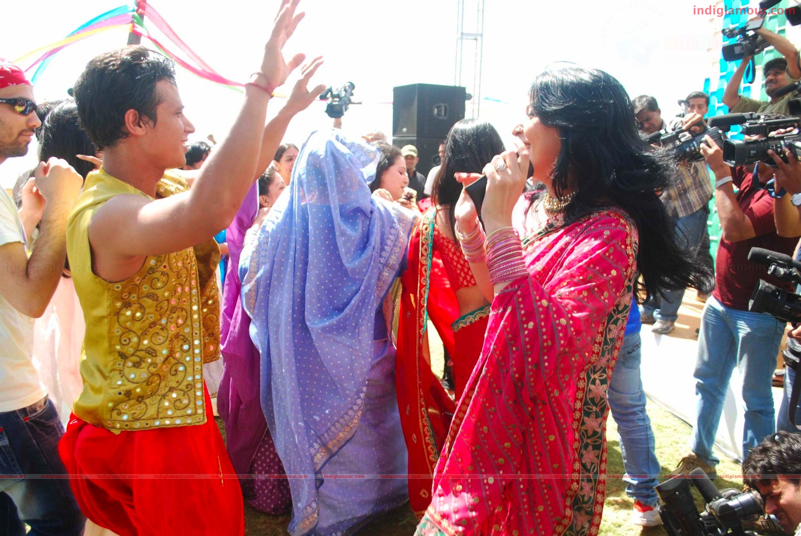 Star Plus's Holi Hai - Manale Ustav Event hd photo