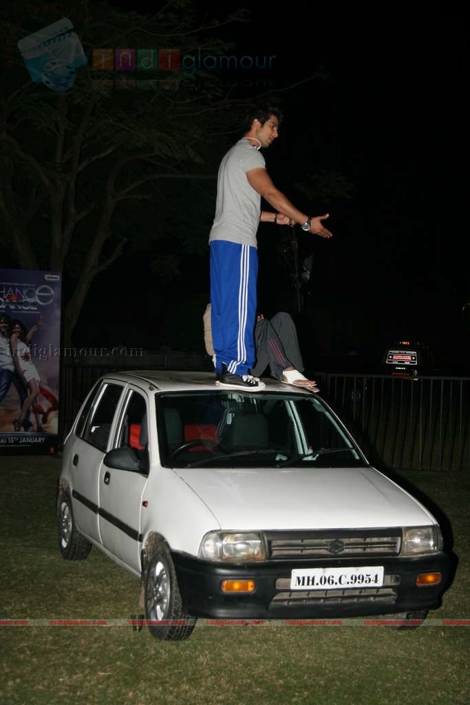 Shahid Genelia on top of a car to promote Chance Pe Dance Event hd photo