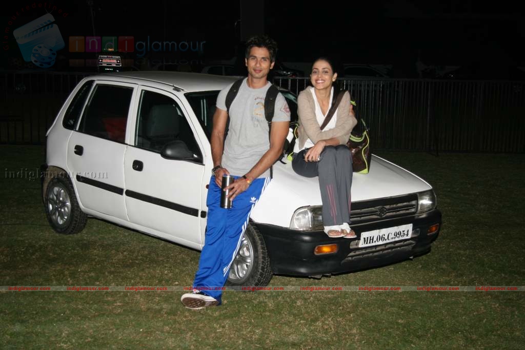 Shahid Genelia on top of a car to promote Chance Pe Dance Event hd photo