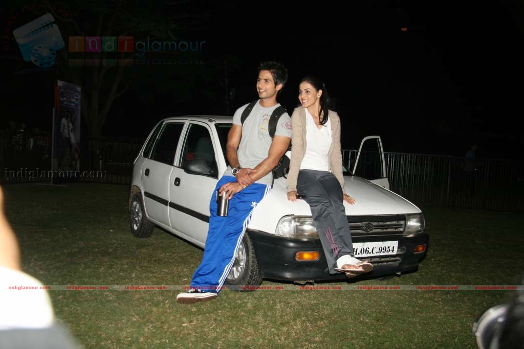 Shahid Genelia on top of a car to promote Chance Pe Dance Event hd photo