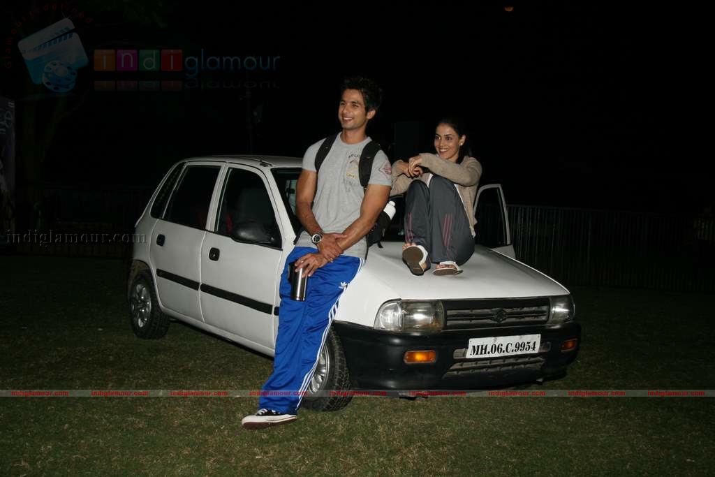 Shahid Genelia on top of a car to promote Chance Pe Dance Event hd photo