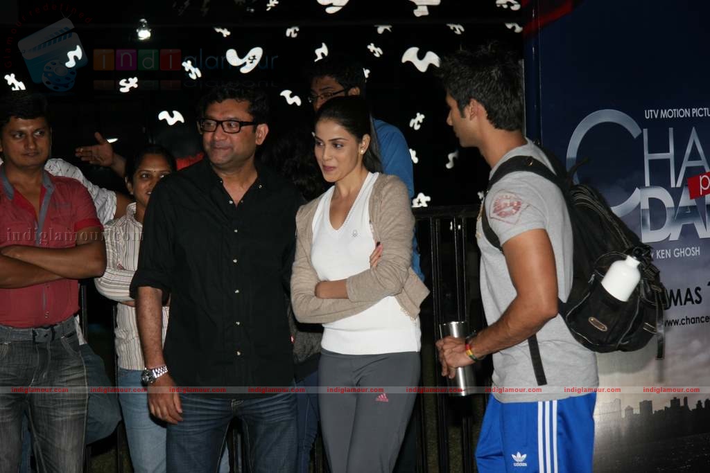 Shahid Genelia on top of a car to promote Chance Pe Dance Event hd photo