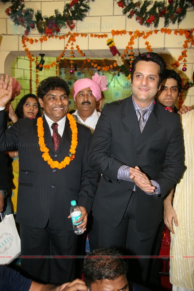 Fardeen Promotes Dulha Mil Gaya Event hd photo