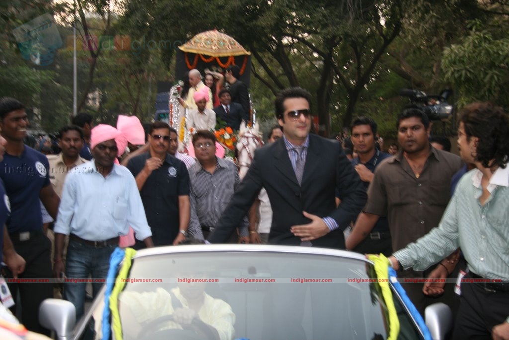 Fardeen Promotes Dulha Mil Gaya Event hd photo
