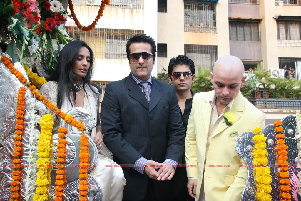 Fardeen Promotes Dulha Mil Gaya Event hd photo