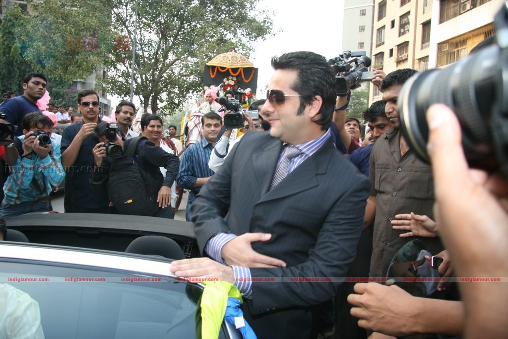Fardeen Promotes Dulha Mil Gaya Event hd photo