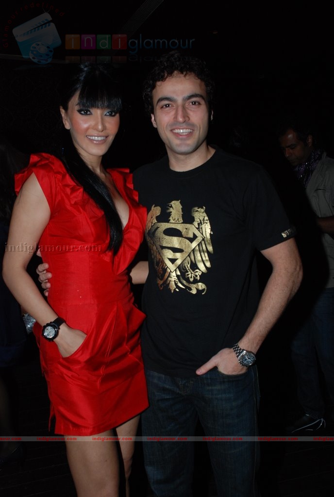 Koena Mitra celebrates her Birthday Event hd photo