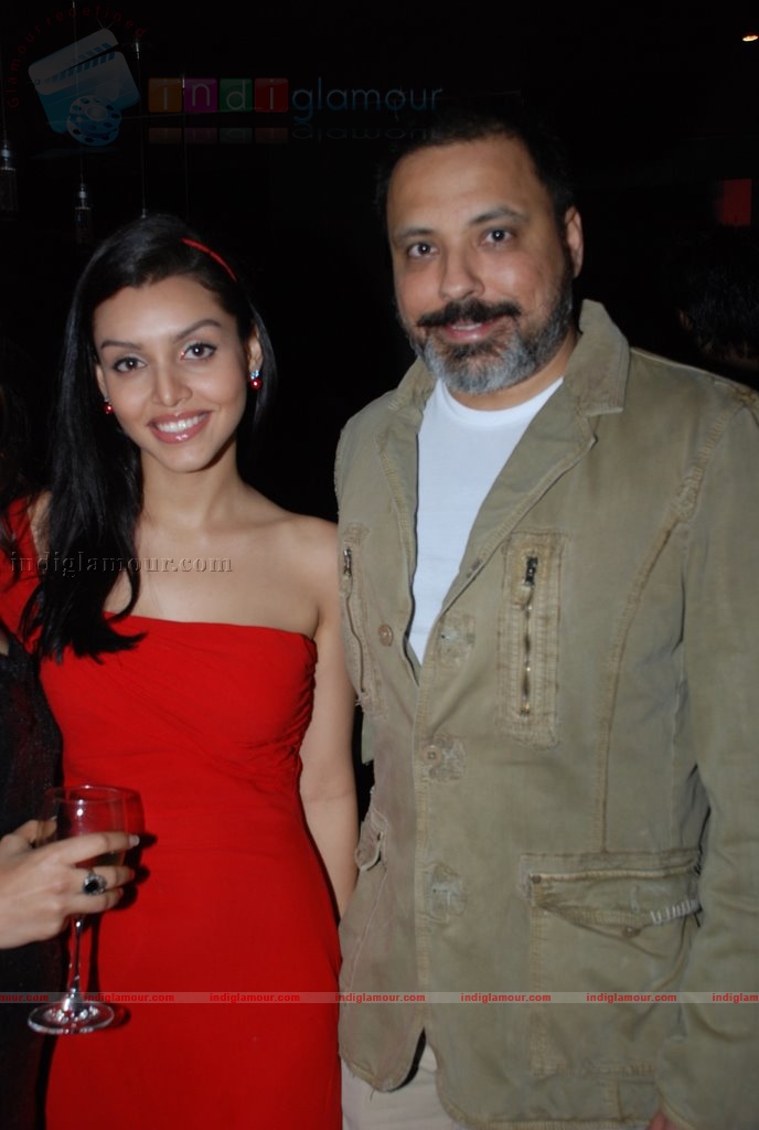 Koena Mitra celebrates her Birthday Event hd photo