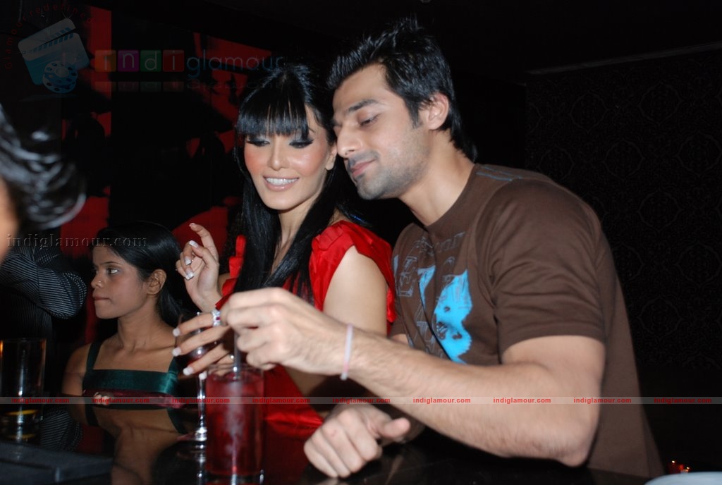 Koena Mitra celebrates her Birthday Event hd photo