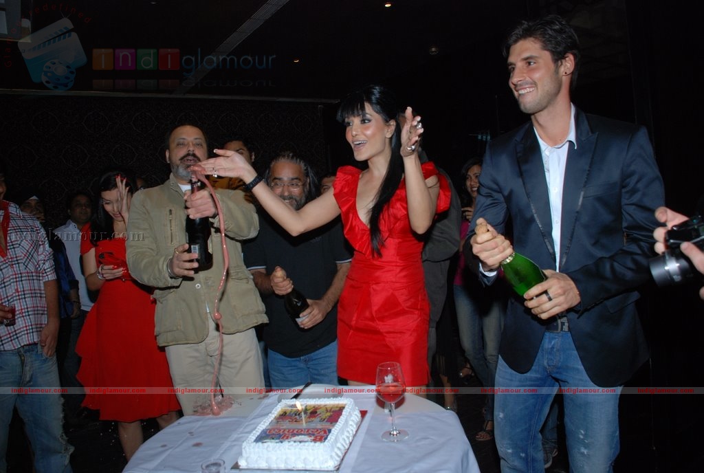 Koena Mitra celebrates her Birthday Event hd photo