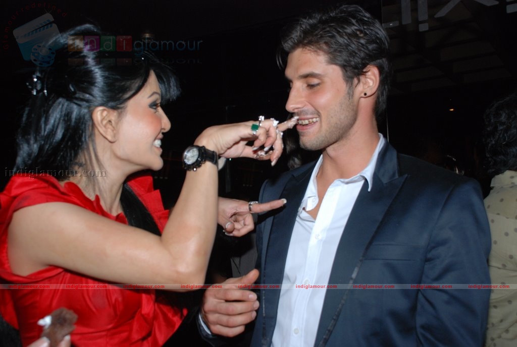 Koena Mitra celebrates her Birthday Event hd photo