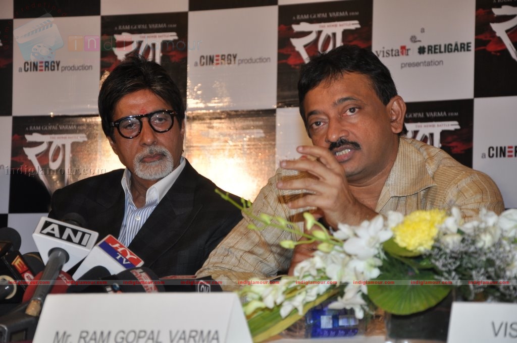 BigB, Ritesh, Neetu Chandra and Gul at Rann Media meet Event hd photo
