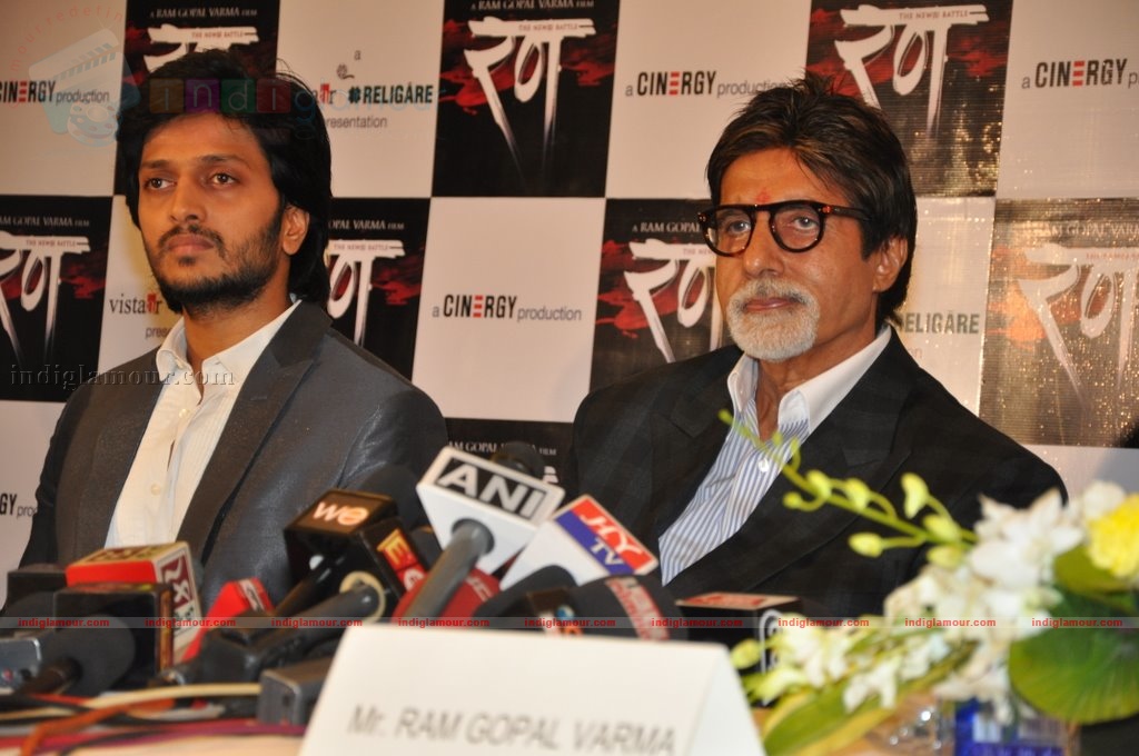 BigB, Ritesh, Neetu Chandra and Gul at Rann Media meet Event hd photo