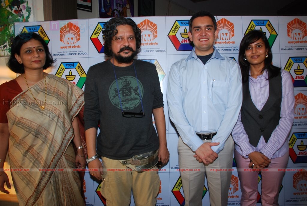 Salman Khan promotes Veer at college fest Event hd photo