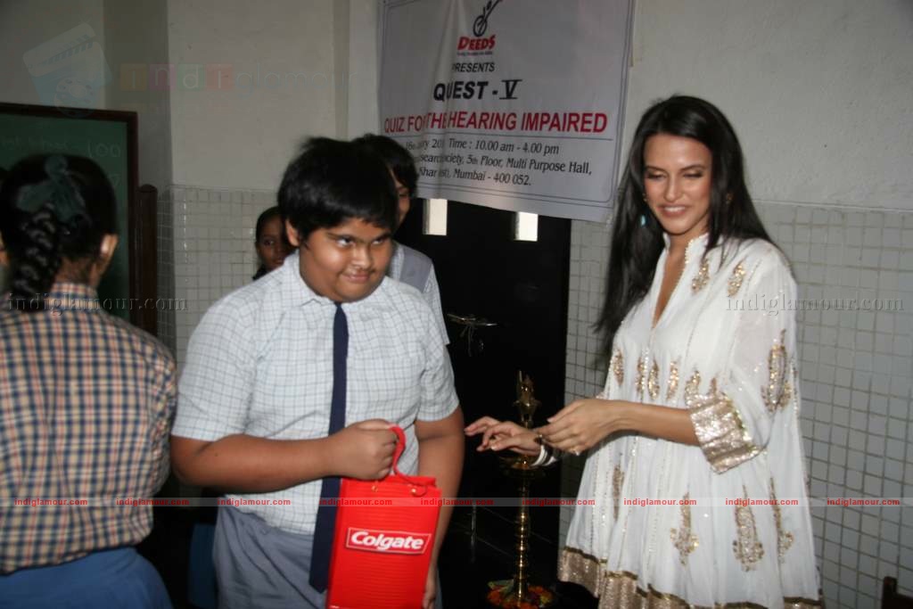 Neha Dhupia at Deeds NGO event Event hd photo