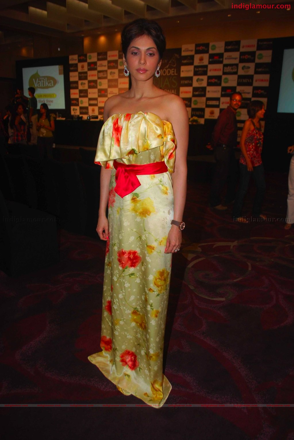 Eesha Koppikhar at the launch of India's International Face 2010 Event hd photo