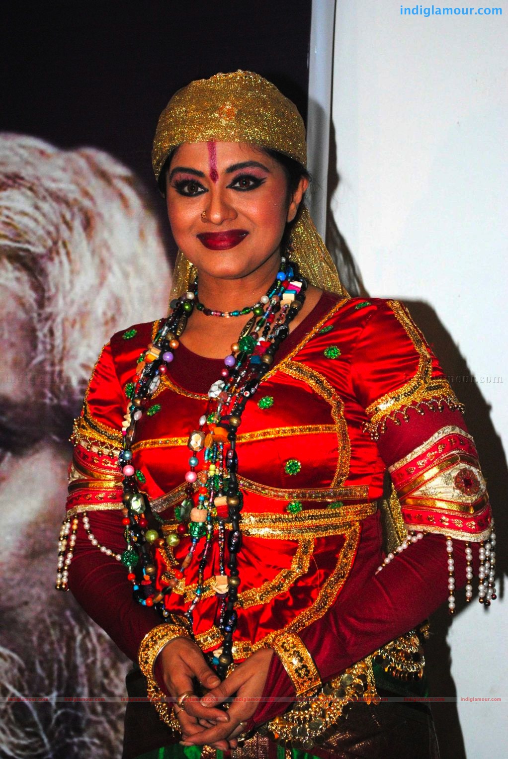 Rituparna and Sudha pay homage to Ravindranath Tagore Event hd photo