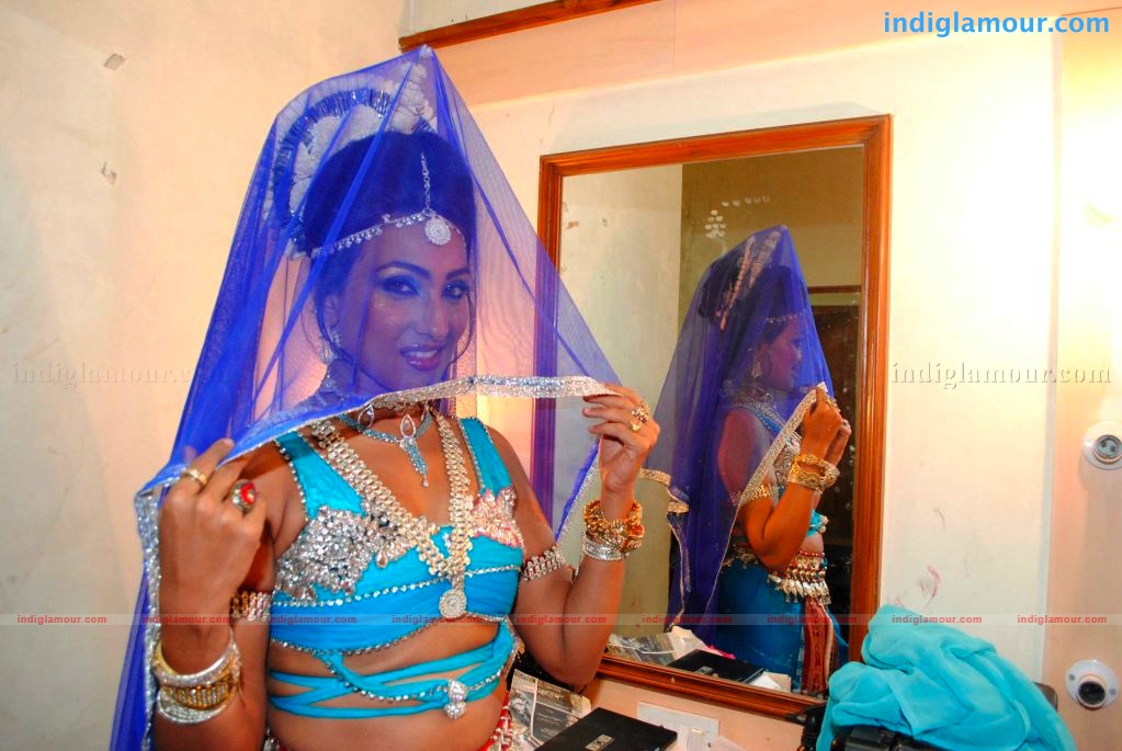 Rituparna and Sudha pay homage to Ravindranath Tagore Event hd photo